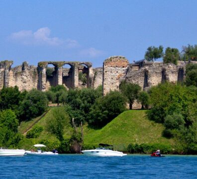 TERMAS ROMANAS DE CATULO EN SIRMIONI LAGO DE GARDA 9207 2-6-2019