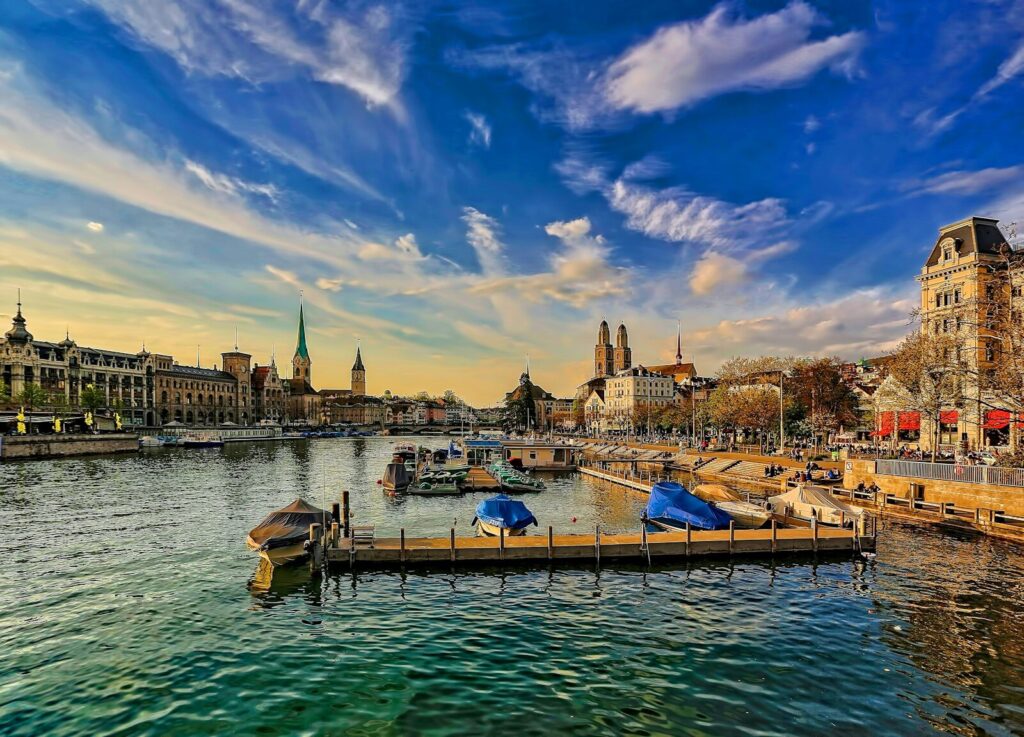 landscape photo of cityscape