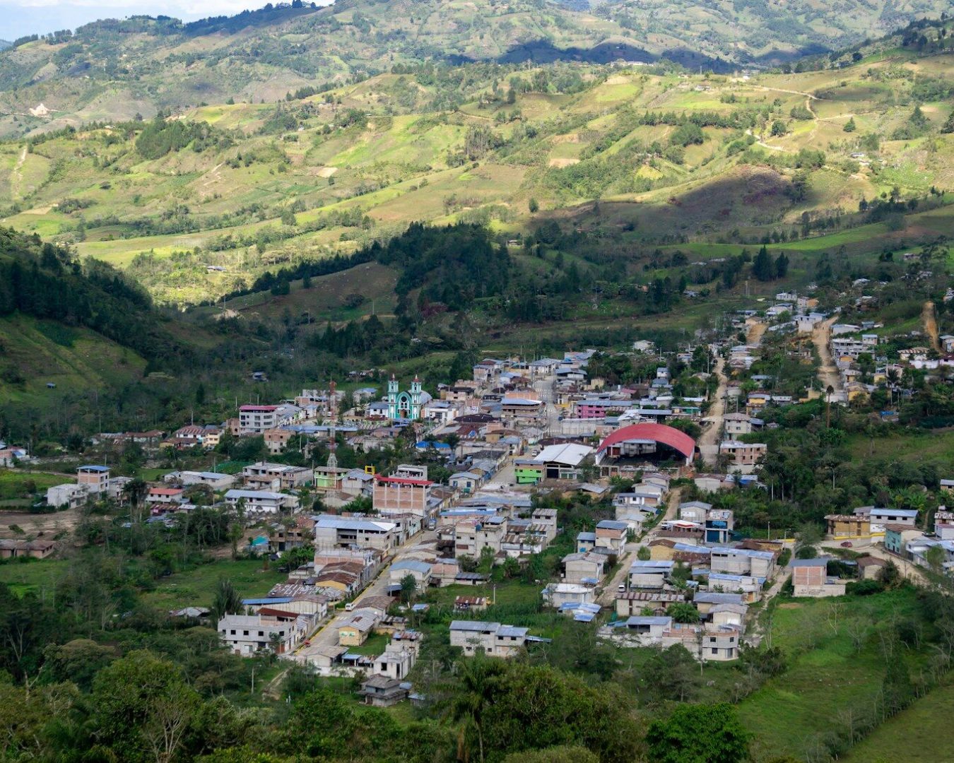 a small town in the middle of a valley